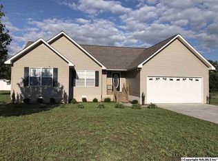 193 Stewart St, Crossville, AL 35962