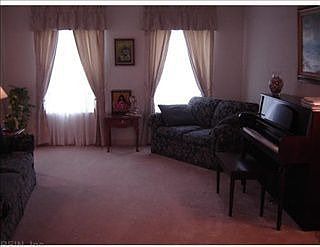 4th image of 1203 Elverton Ct