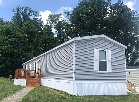 1600 N Willis Dr — Photo 11