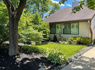 19 E Bluebell Ln, Mount Laurel, NJ 08054