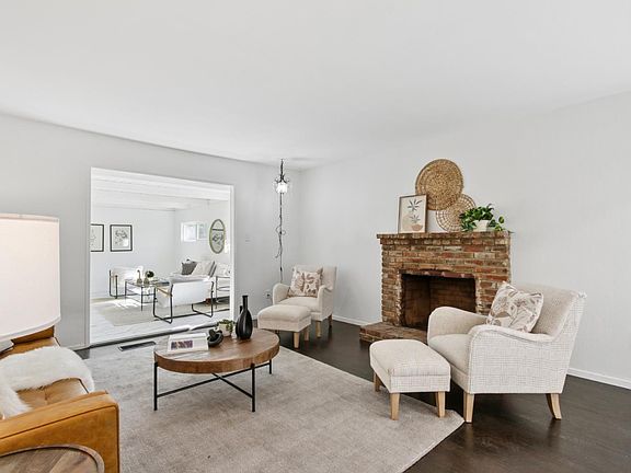 4th image of 1004 Carson St