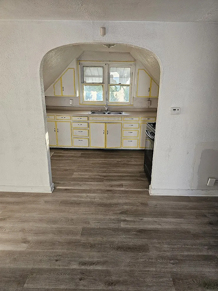 2 bed, 760 sqft, $650 — Photo 2