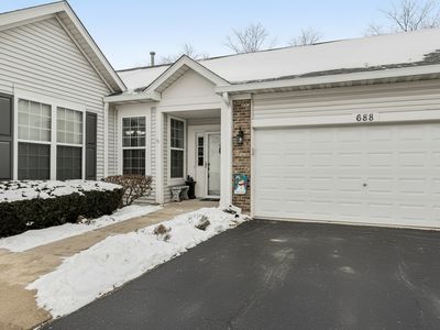 688 S Cadillac Cir, Romeoville, IL, 60446
