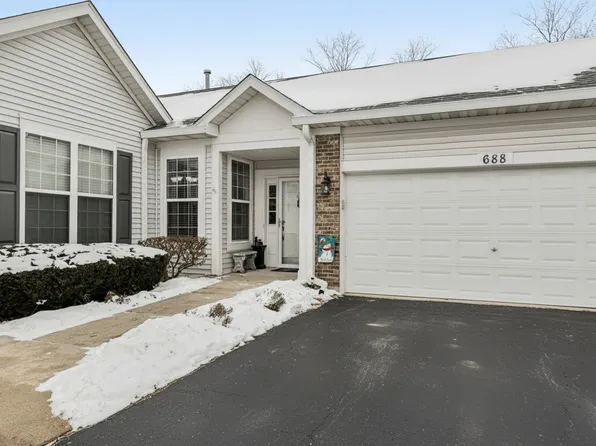 688 S Cadillac Cir, Romeoville, IL 60446