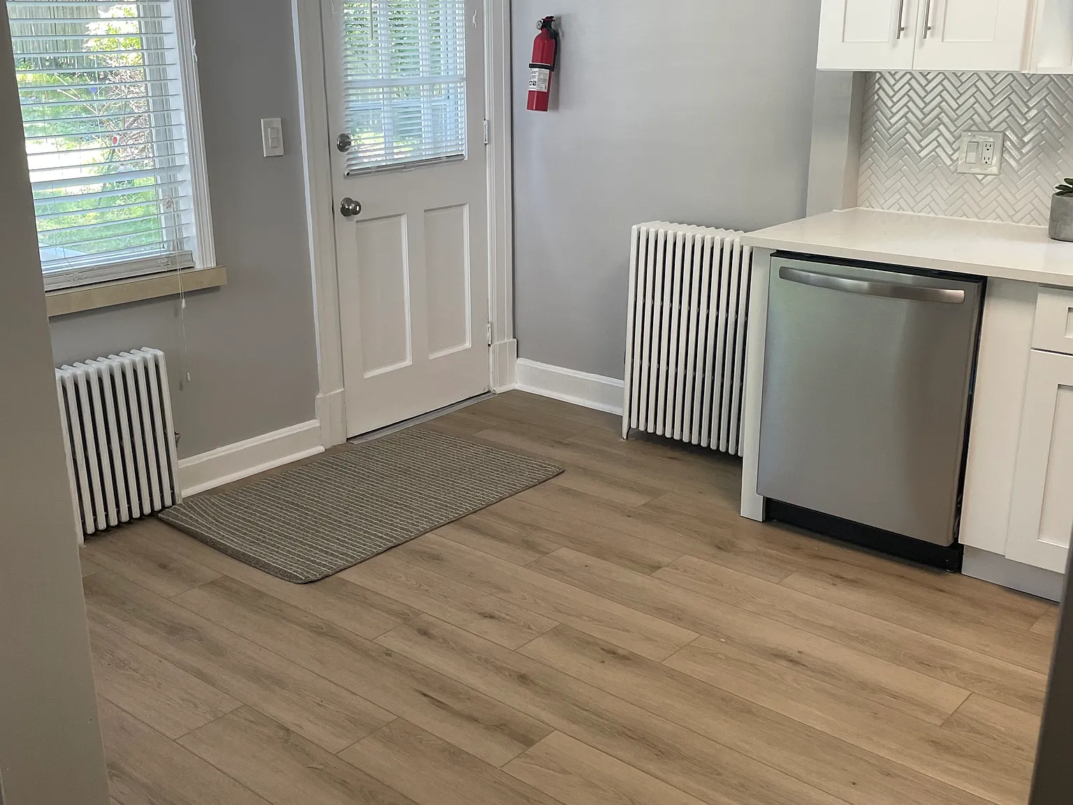 2 bed, 1.5 bath, $2,695 — Photo 4