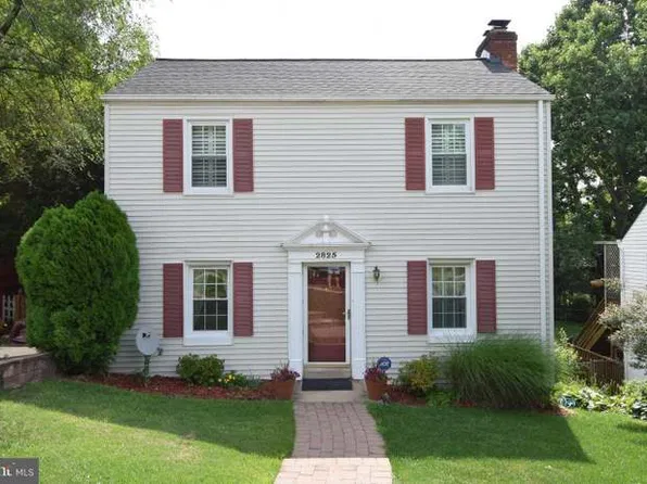 2825 Greenway Blvd, Falls Church, VA 22042