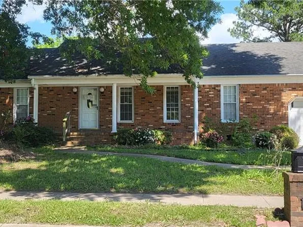 1317 Fordyce Dr, Chesapeake, VA 23322