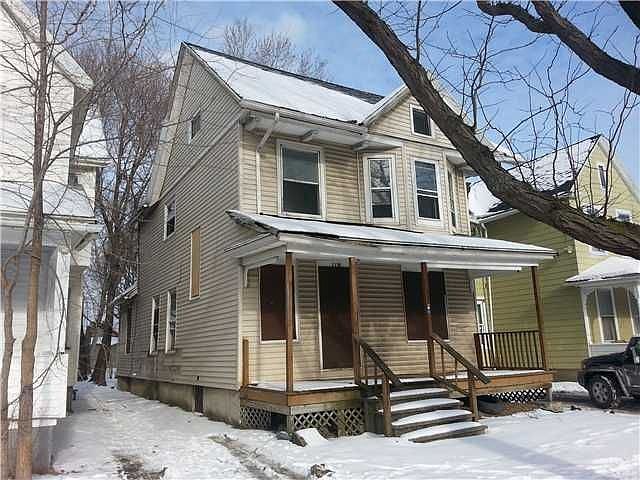 2nd image of 118 Woodward St