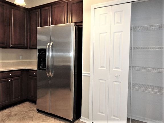 5th image of 1415 Loretto Cir