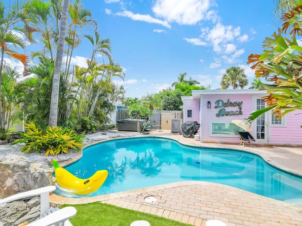 3218 Palm Dr, Delray Beach, FL 33483