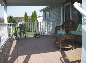 2nd image of 20 Circle Dr E