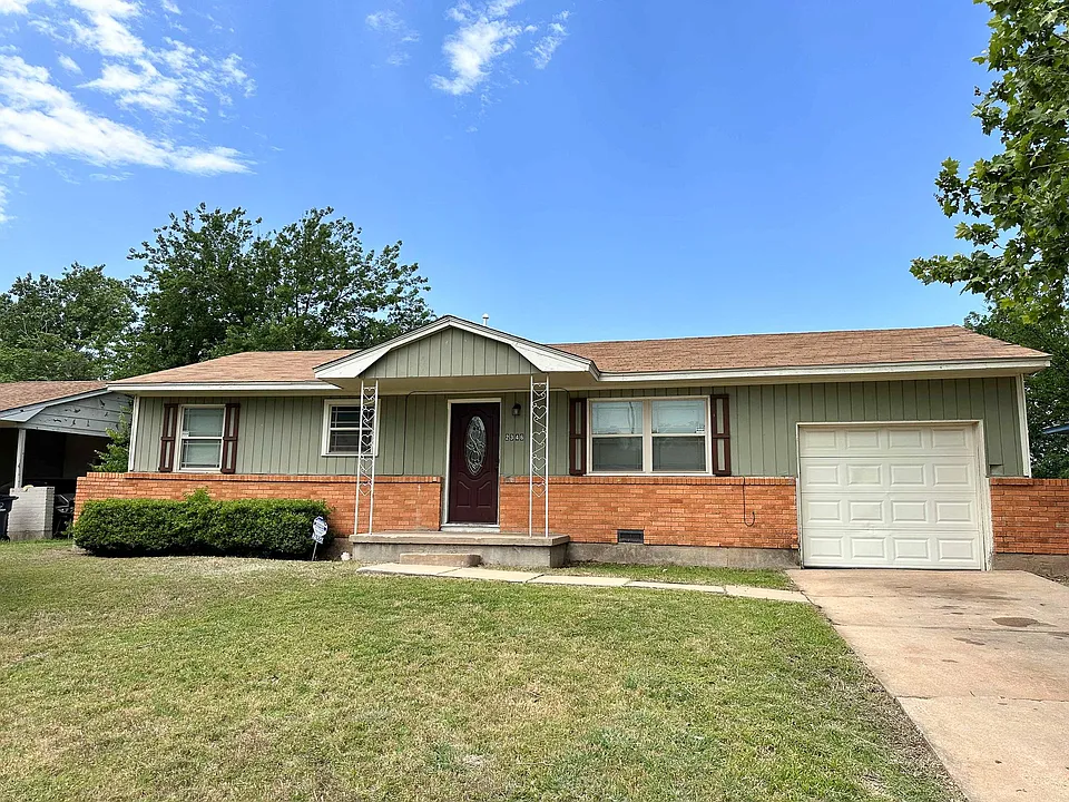 2346 NW 38th Pl