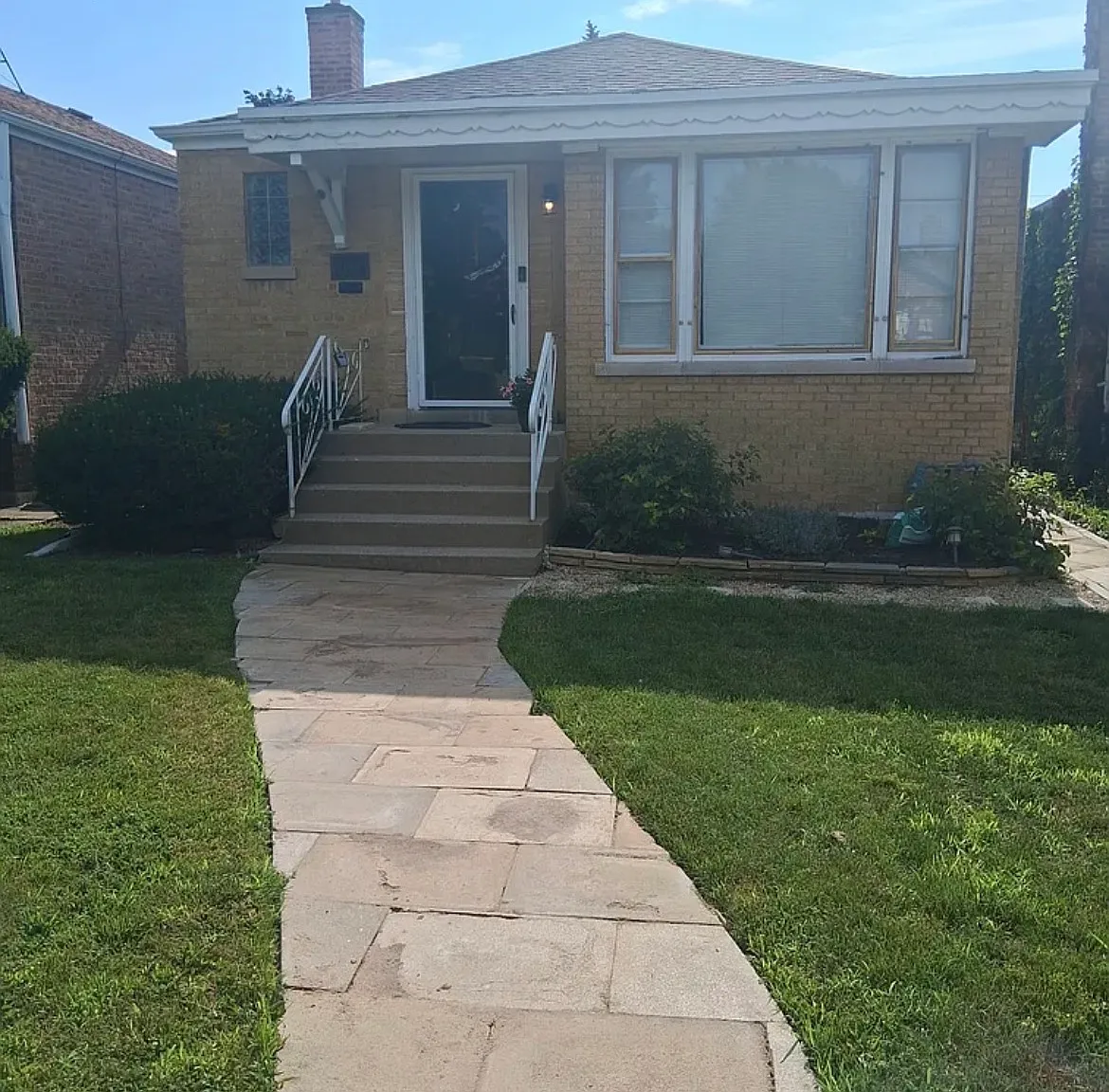 2 bed, 1000 sqft, $1,650 — Photo 1