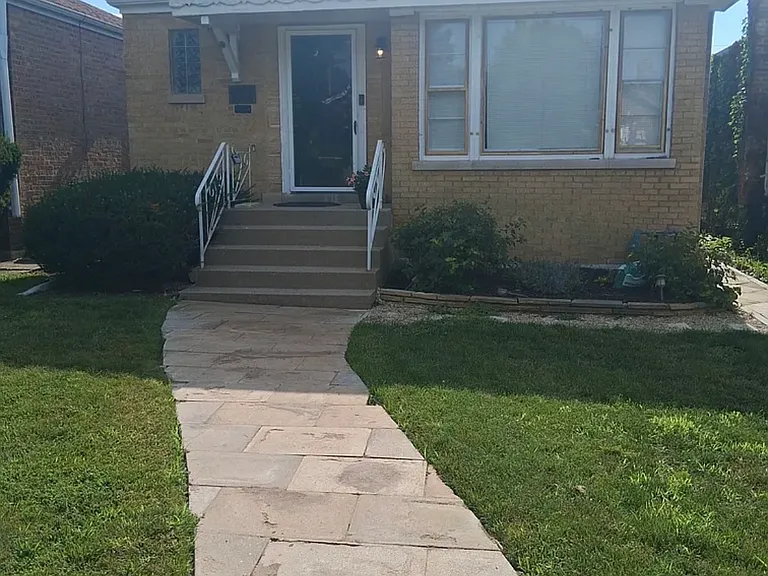 14321 Wallace Ave — Photo 1
