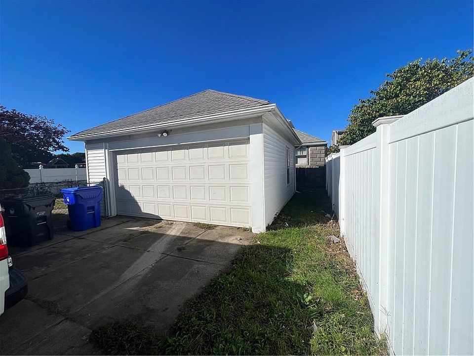 31 Rowe Ave, Pawtucket, RI 02861 Zillow