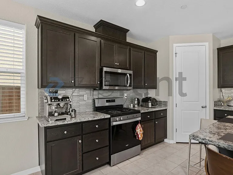 813 Stickney Way — Photo 14