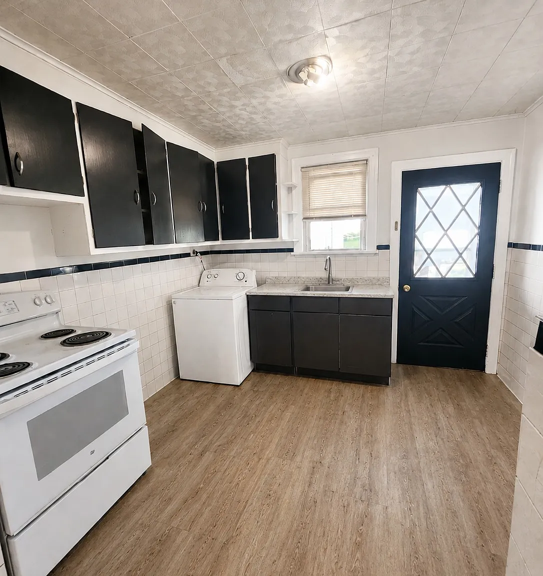 2 bed, $1,125 — Photo 1