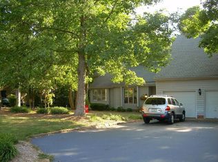 10606 N Dover Pointe Rd, Henrico, VA 23238