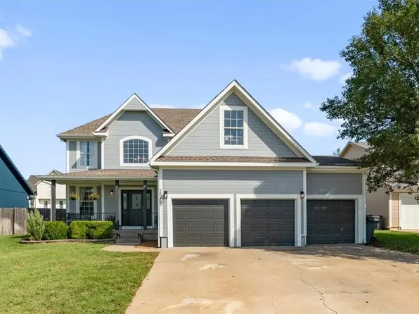15453 S Dice Ln, Olathe, KS 66062