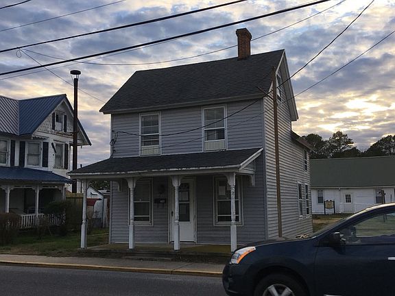 3rd image of 403 S Market St