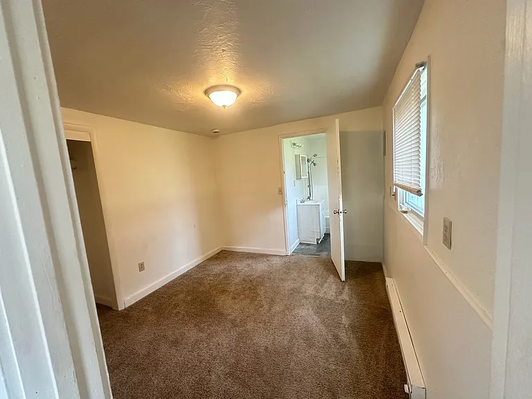 14518 Portland Ave SW #D — Photo 7