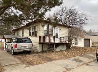 615 12th St NE, Minot, ND 58703