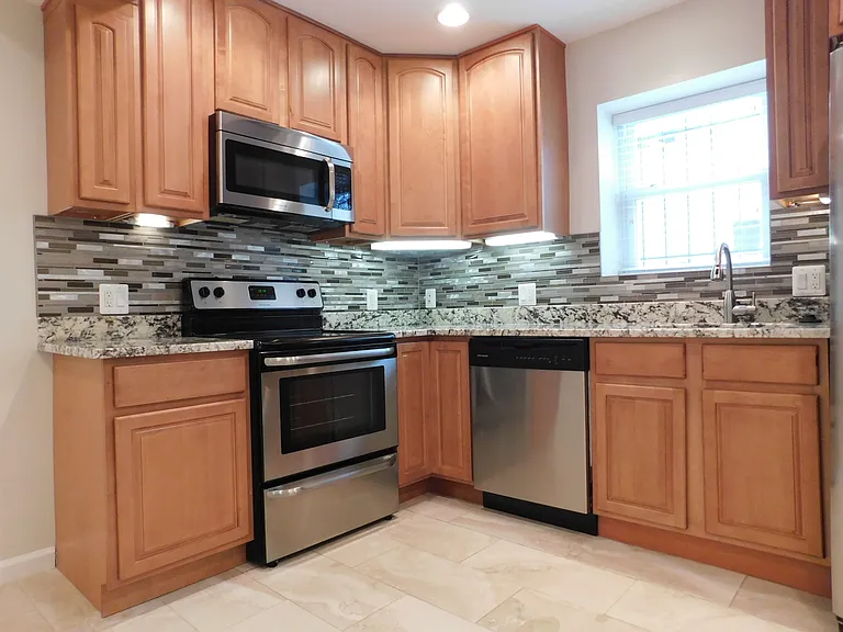 308 Webster St NW #2 — Photo 13