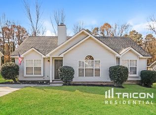 317 Cottonwood Park Dr, Charlotte, NC 28214