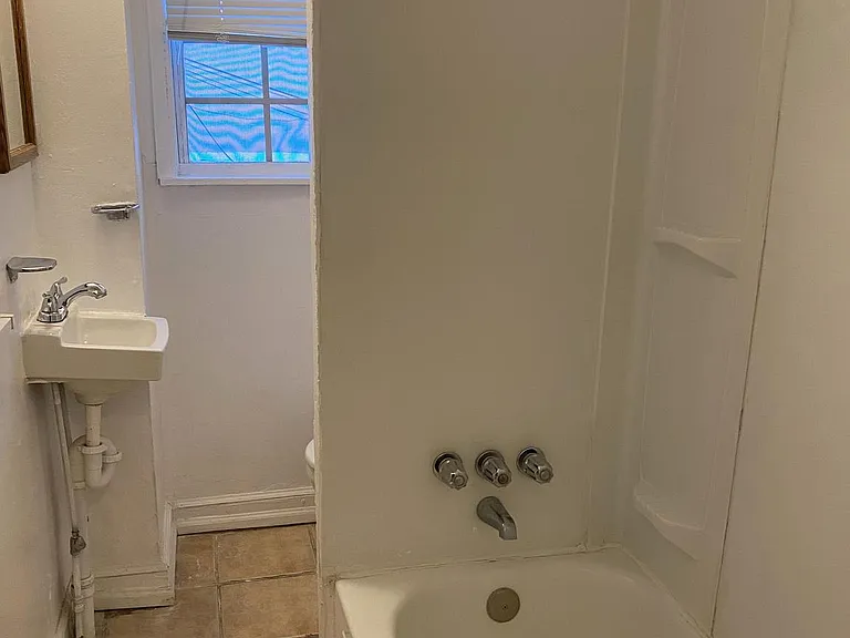 929 S 12th St #2 — Photo 8