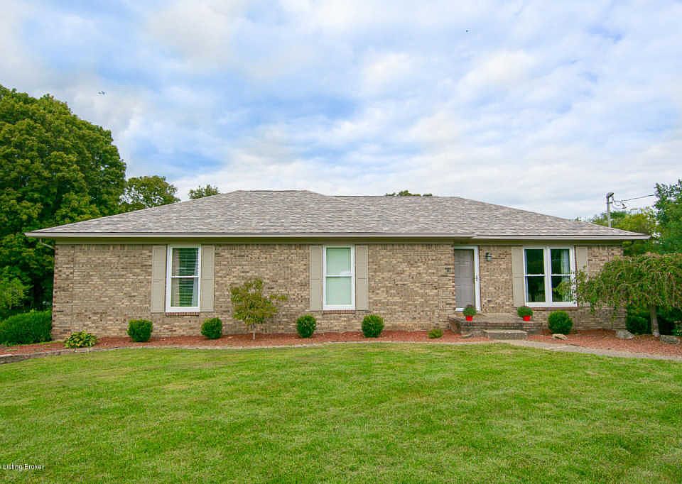 1st image of 4606 Fox Chase Dr