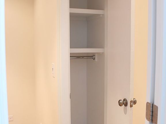 5th image of 511 E 78th St APT 2