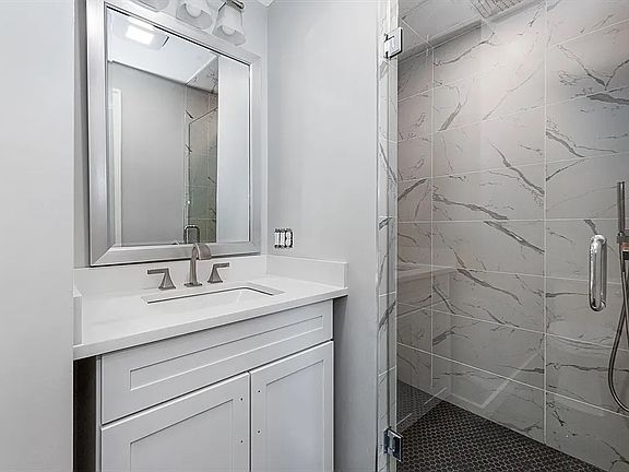 5th image of 18 Chase St #1