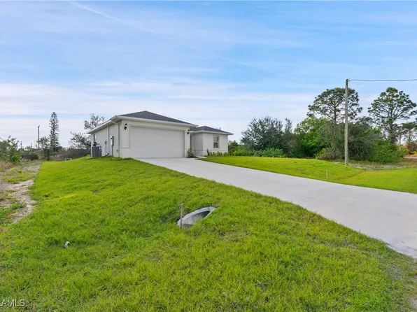829 Casper Yost St E, Lehigh Acres, FL 33974
