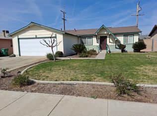 580 Oakmont Ave, Porterville, CA 93257