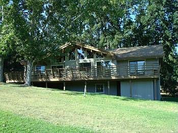 2nd image of 20150 Pleasantview Dr