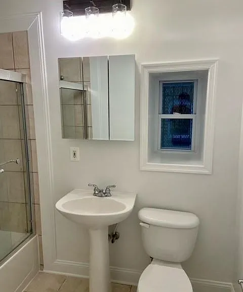 2-72 V St NW #2 — Photo 8
