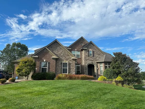 2417 Winter Woods Ct, Hebron, KY 41048