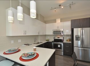 Centro, Calgary, AB T2E 2T3