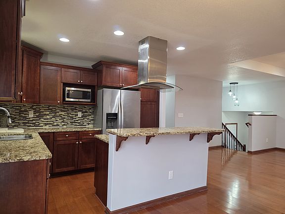 5th image of 6143 39th Ave NW