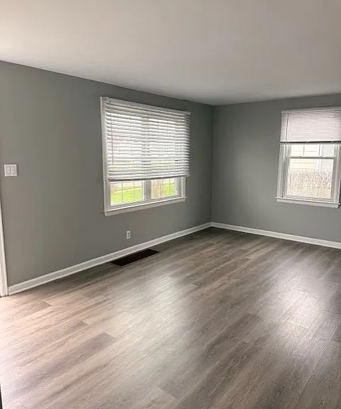 1328 Cleveland Dr — Photo 9