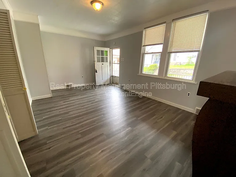 16 Marie Ave #1 — Photo 2