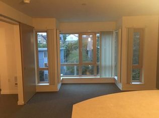 514 19th Ave E APT 403, Seattle, WA 98112