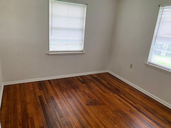 5th image of 967 Carlisle Ave