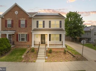919 Blakney Ln SE, Washington, DC 20032