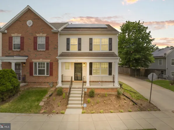 919 Blakney Ln SE, Washington, DC 20032