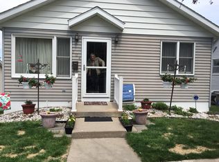 704 W Main St, Decorah, IA 52101