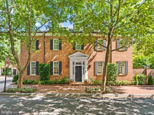 3043 P St NW, Washington, DC 20007