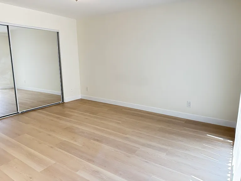 1173 Justin Ave #5 — Photo 8