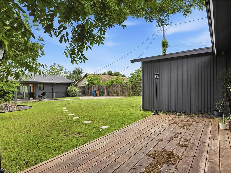 1014 S Meadows Dr — Photo 25