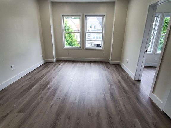 5th image of 193 Seymour Ave #2R